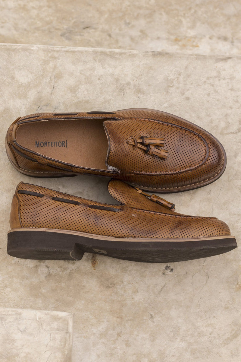 Pantofi maro cu ciucure-MF929C