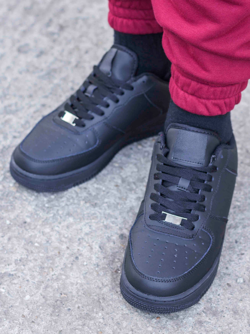 Adidasi Force Black
